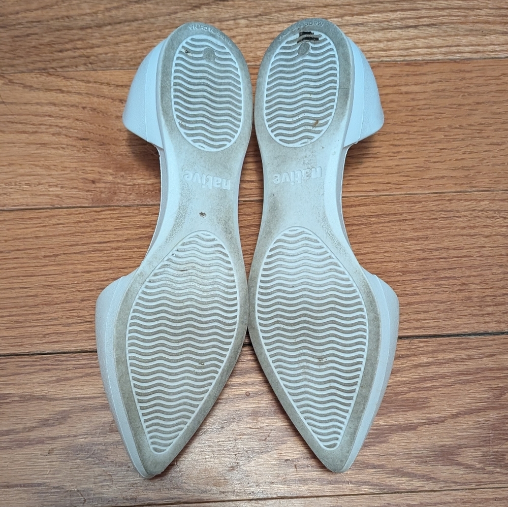 Native Flats In White - Picture 3 of 4